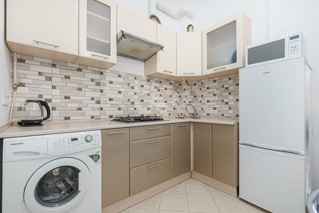 Nice Apartment In The City Center Odesa Exterior photo