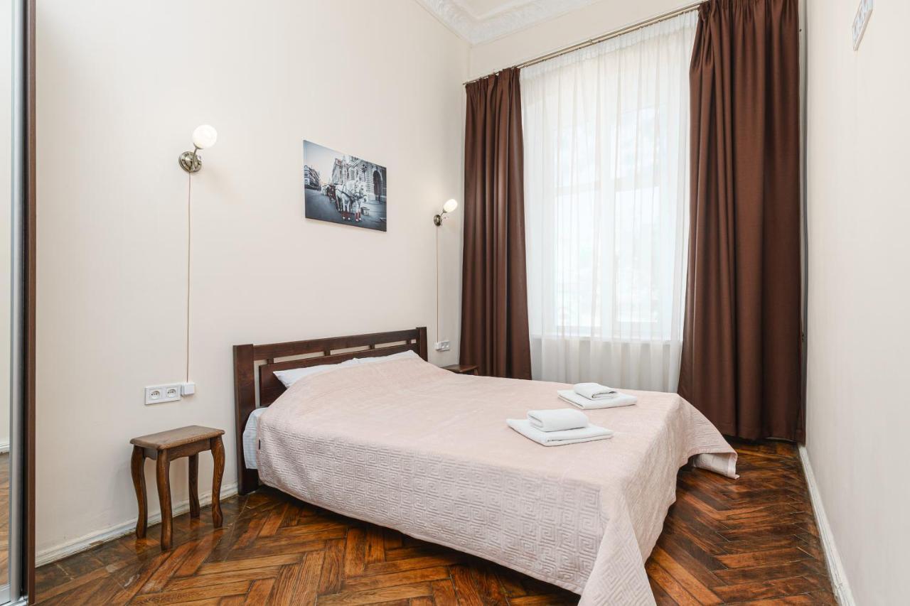 Nice Apartment In The City Center Odesa Exterior photo